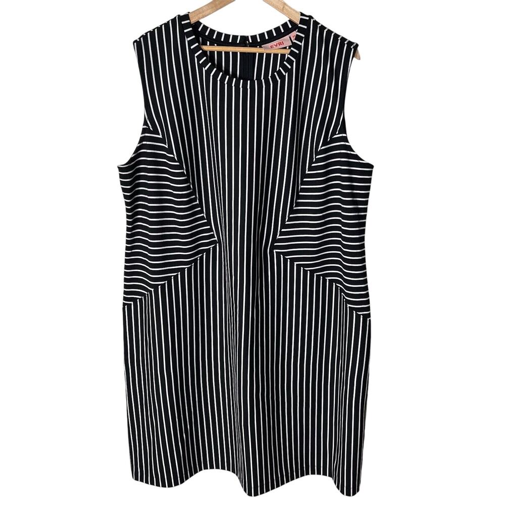 EVRI Dress Women's Size 3X Sleeveless Black & White Striped Knee Length